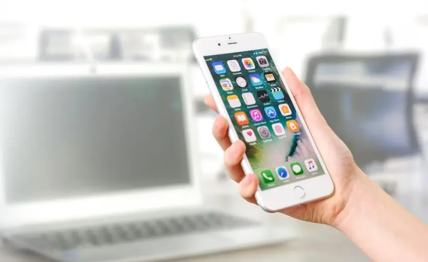 Jak obstawiać w aplikacjach bukmacherskich na telefon?