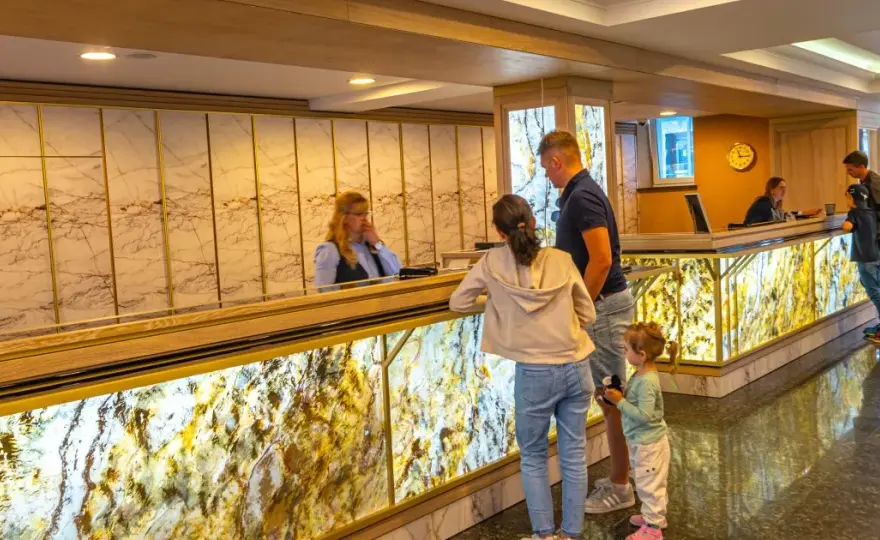 Co oznaczają gwiazdki w hotelu? Zrozumienie standardów i jakości