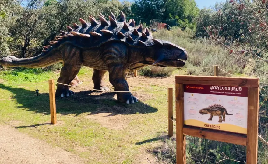 Dinosaurios en Madrid - ¿Cuál elegir? Guía completa
