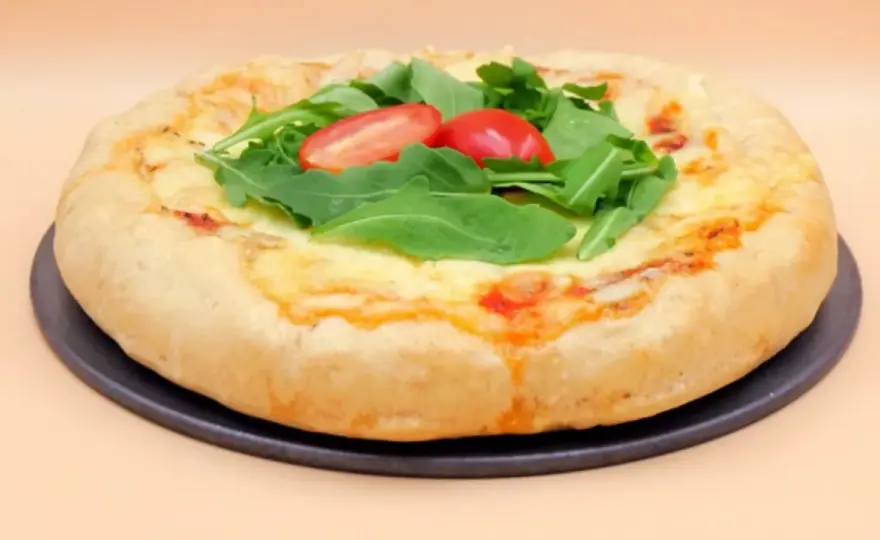 Pizza gourmet: co to? Odkryj sekret smaku i rzemiosła