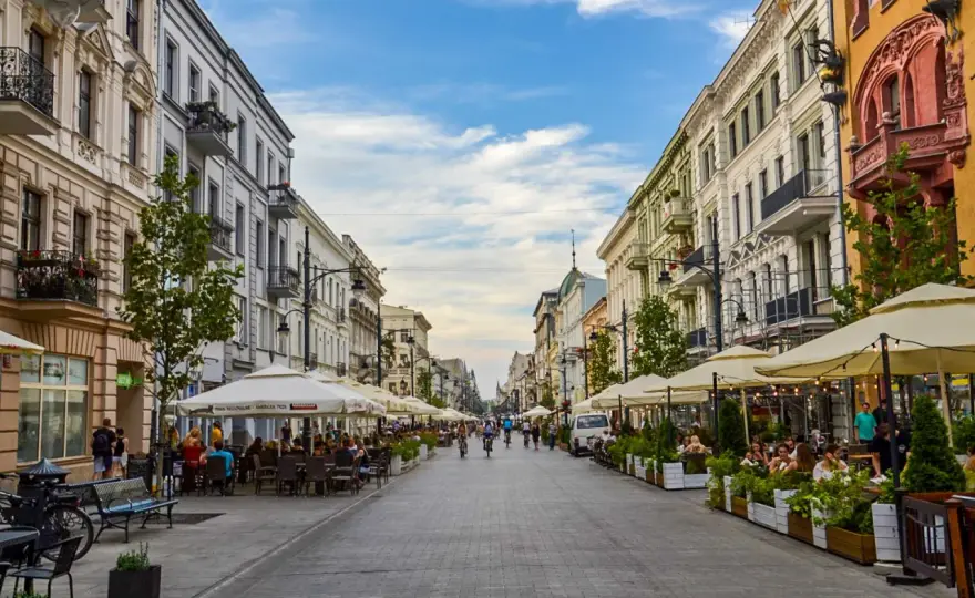 Łódź: Co zwiedzić? Przewodnik po atrakcjach i ikonach miasta
