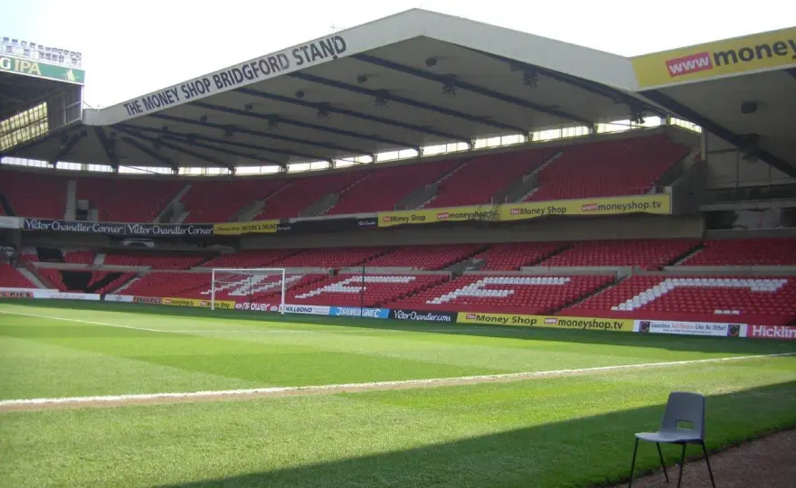 The City Ground - stadion Nottingham Forest i meczowa atmosfera