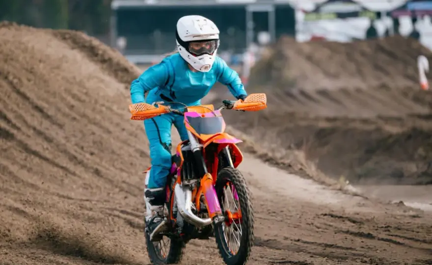 Cuánto corre una 50 cc de verdad y qué pasa si pierde velocidad