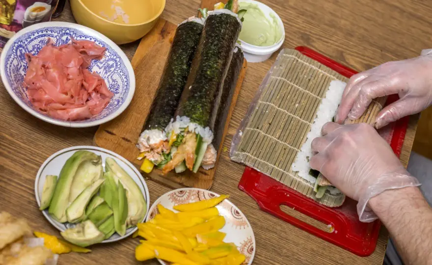Nori do sushi: Jak przygotować je idealnie? Uniknij błędów!