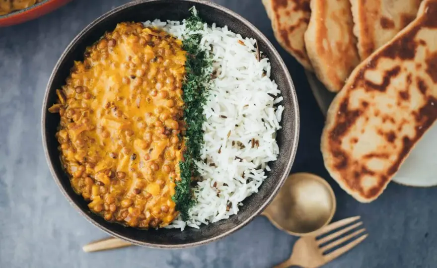 Veganes Linsen-Dal - So wird es in 30 Minuten perfekt cremig