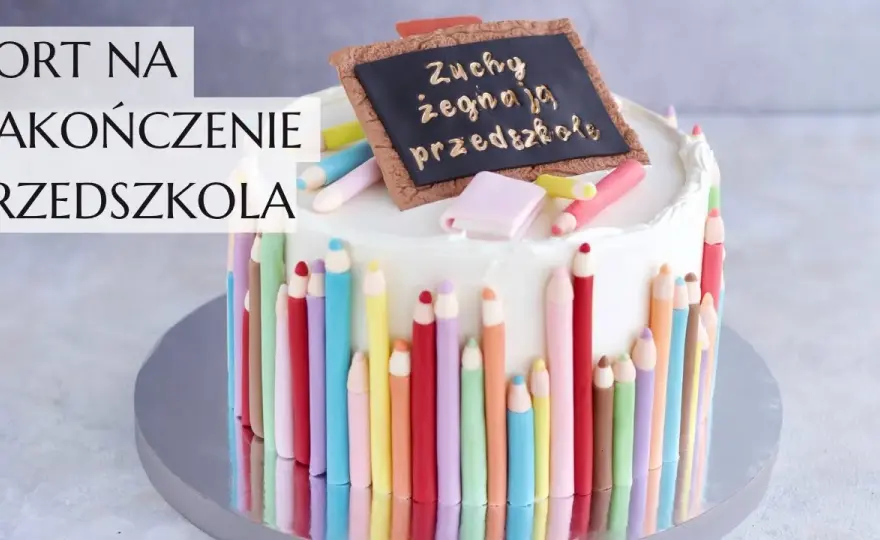 Jak zrobić tort z masy cukrowej - proste kroki i dekoracje, które zachwycą
