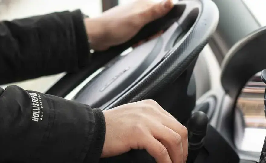 Objawy uszkodzonej maglownicy E39, które mogą zrujnować jazdę