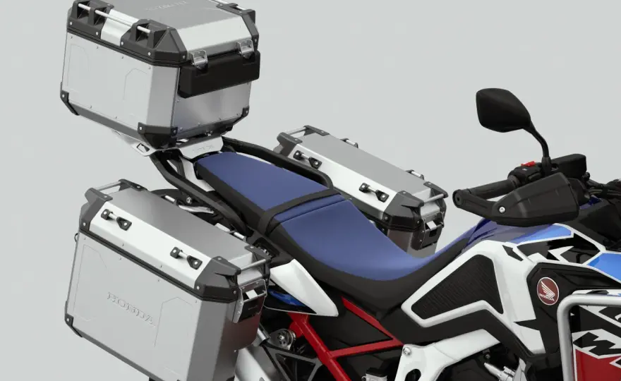 Llevar mochila en moto - cuándo conviene y cuándo evitarla