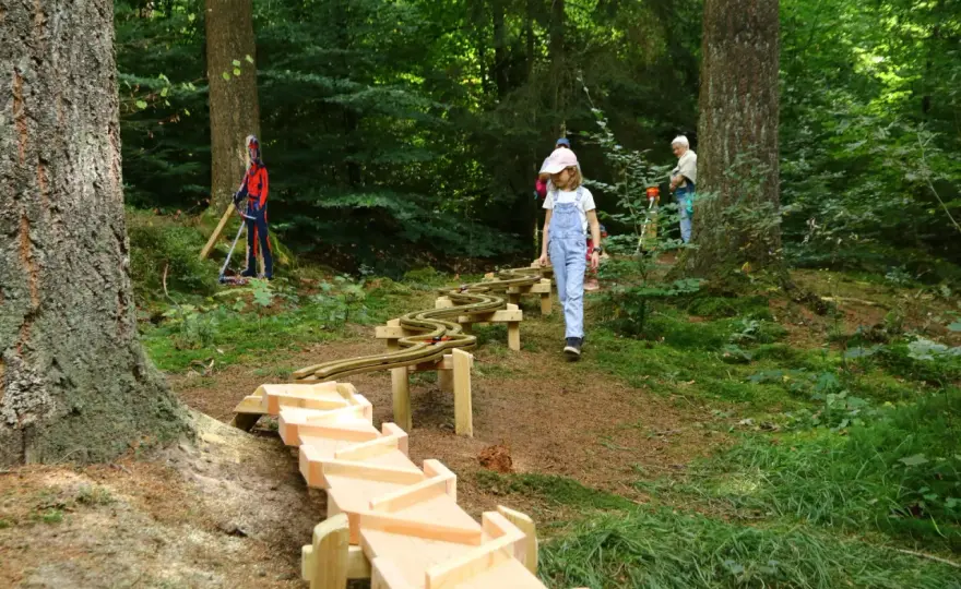 Eifel mit Kindern - Die besten Erlebnispfade & Radwege für Familien