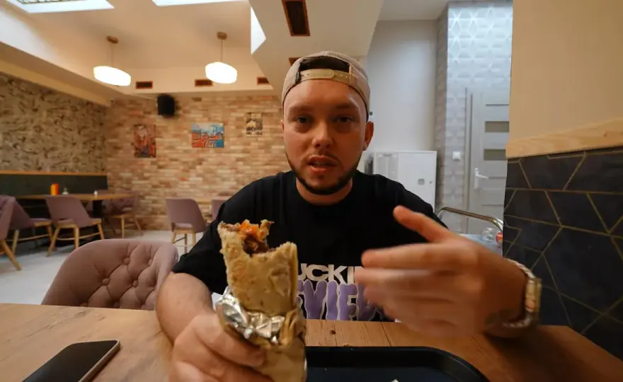 Kebab Bajka czy Alibaba - Który kebab wybrać w Warszawie?