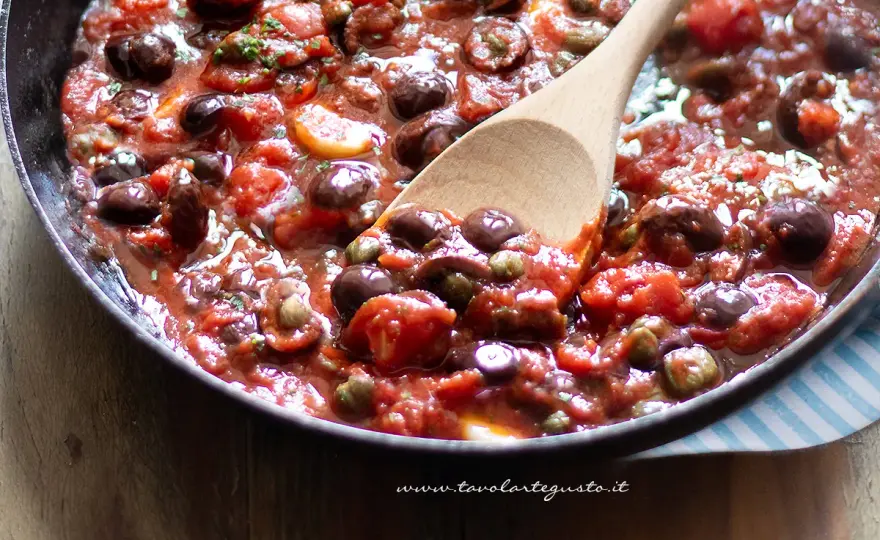 Pasta alla puttanesca - Il segreto di un sugo perfetto