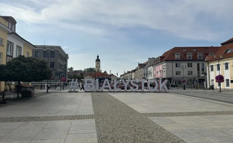 Białystok pieszo - Spacer po centrum: Rynek, Pałac, Planty