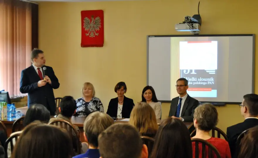 WSJP PAN: Największy darmowy słownik online. Co musisz wiedzieć?
