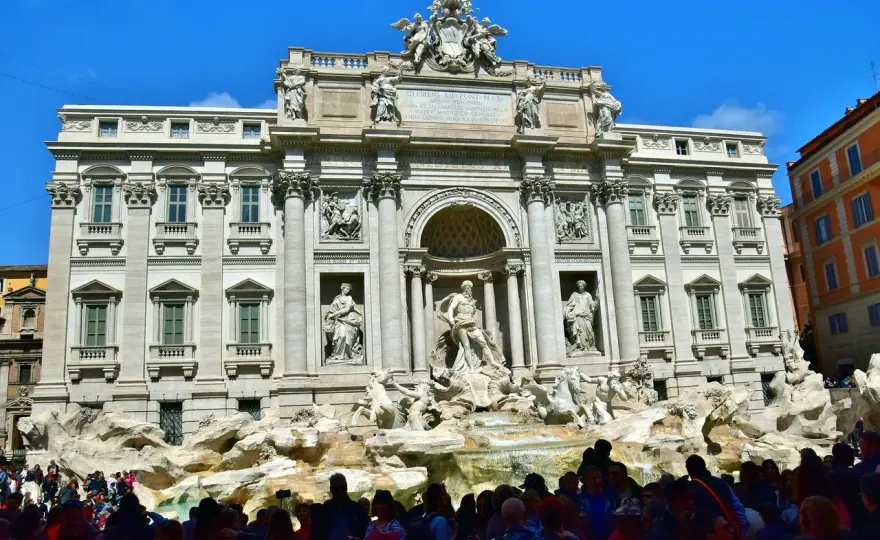 Vicino alla Fontana di Trevi - cosa vedere e come fare il giro