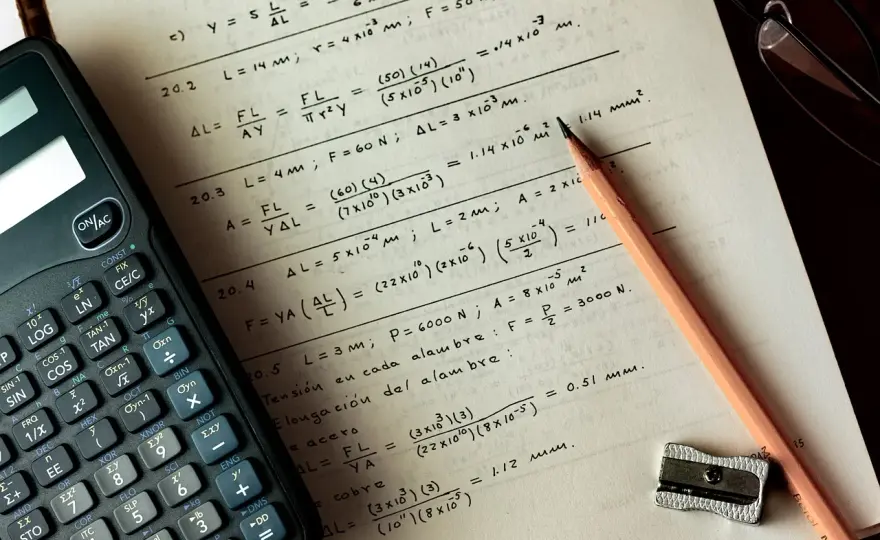 Co oznacza wykrzyknik w matematyce? Zrozum silnię i jej zastosowania