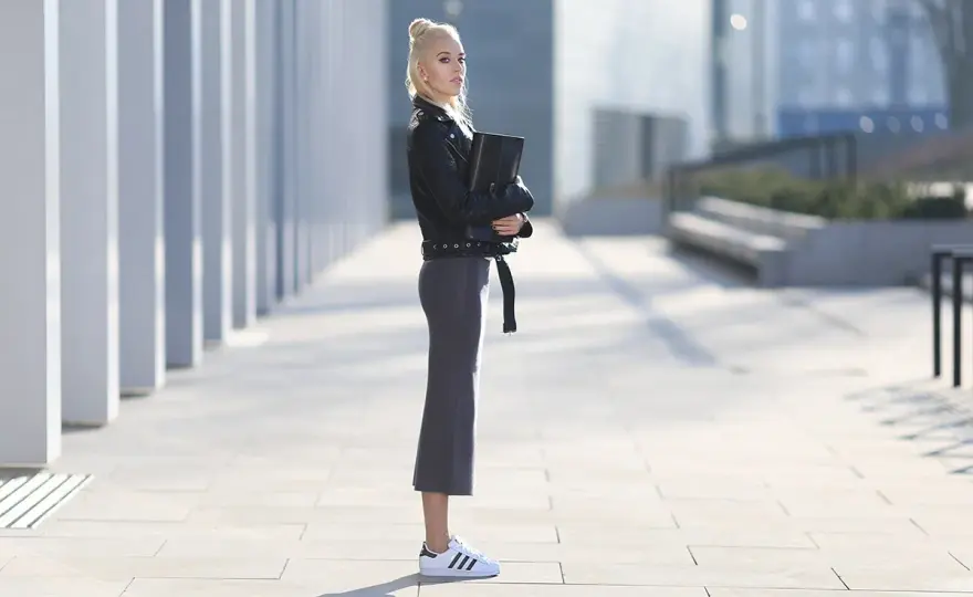 Stylizacje z adidas Superstar: Jak stworzyć modne i wygodne outfity