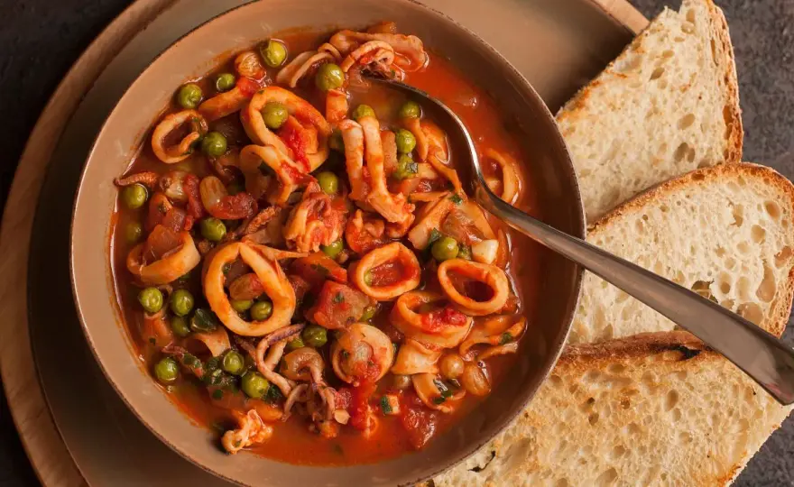 Calamari al sugo - la ricetta per averli sempre teneri