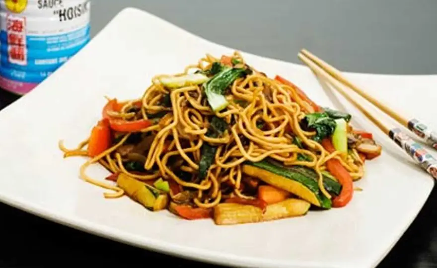 Stekta nudlar - Så lyckas du med perfekt wok varje gång