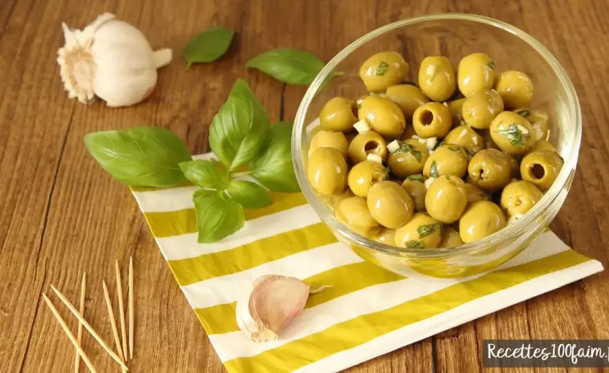 Olives vertes marinées - La recette apéritive parfaite