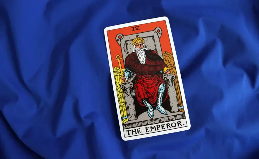 Cesarz Tarot - Stabilność czy Kontrola? Pełne Znaczenie Karty