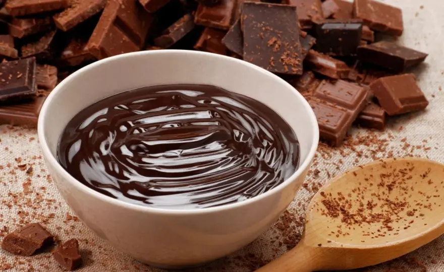 Perfekcyjny krem czekoladowy do tortu? Opanuj go krok po kroku!