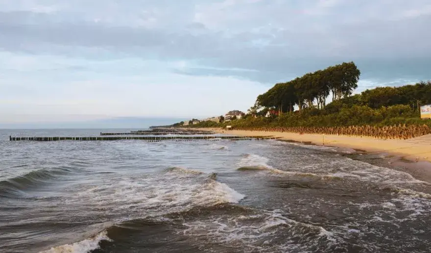 Ustronie Morskie: Atrakcje dla każdego odkryj więcej niż plażę!