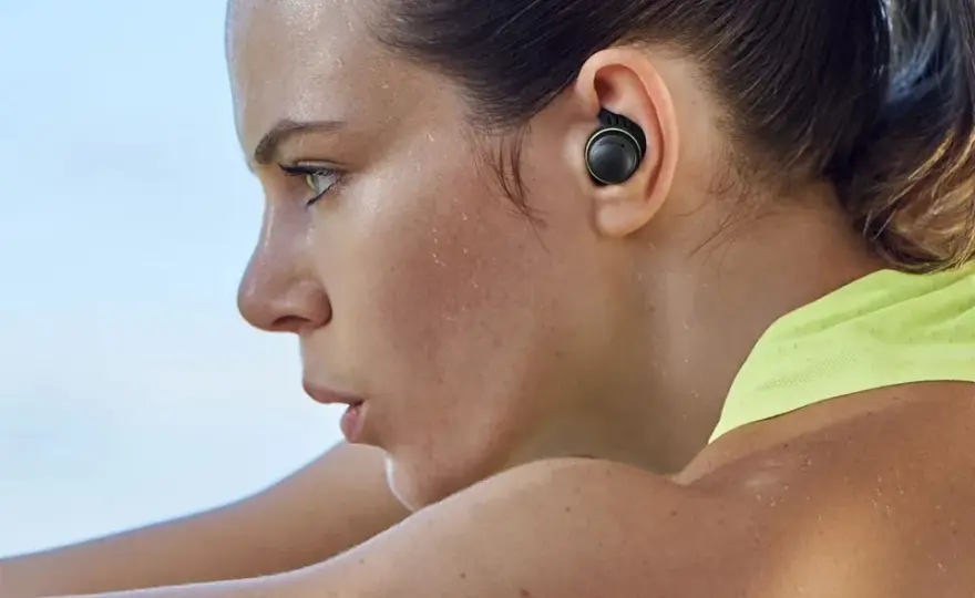 Los mejores auriculares para correr que garantizan comodidad y seguridad