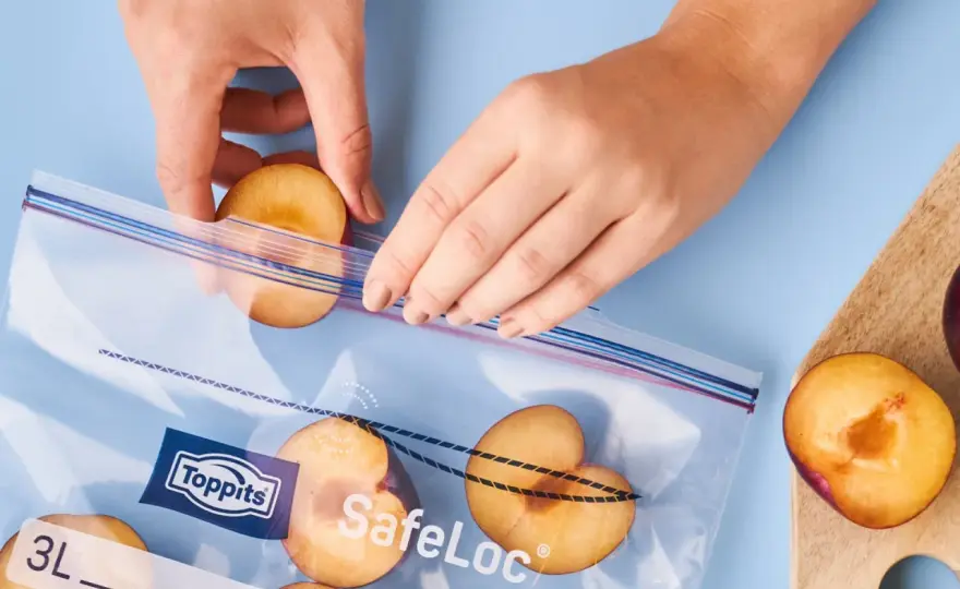 Pflaumen einfrieren - So bleiben sie aromatisch und kleben nicht