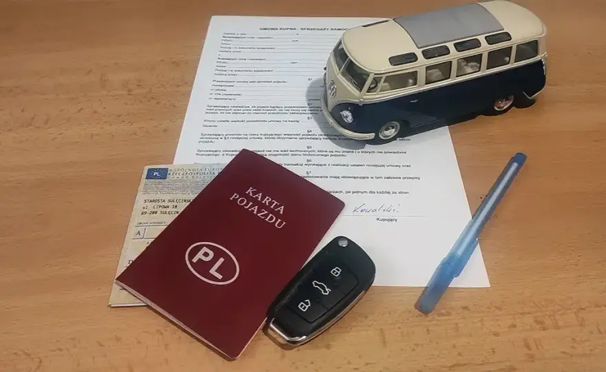 Gotowa umowa zwrotu pojazdu PDF: kompletny wzór z instrukcją wypełnienia