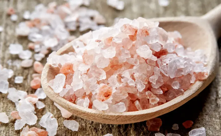Sól himalajska - Czy różowy kolor naprawdę oznacza zdrowie?