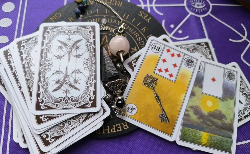 Karty Lenormand - Znaczenia, czytanie i błędy początkujących