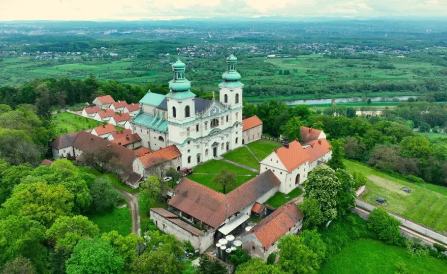 Klasztor kamedułów w Krakowie - Co warto wiedzieć przed wizytą?