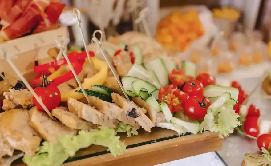 Buffet froid départ retraite - Réussir sa fête sans stress