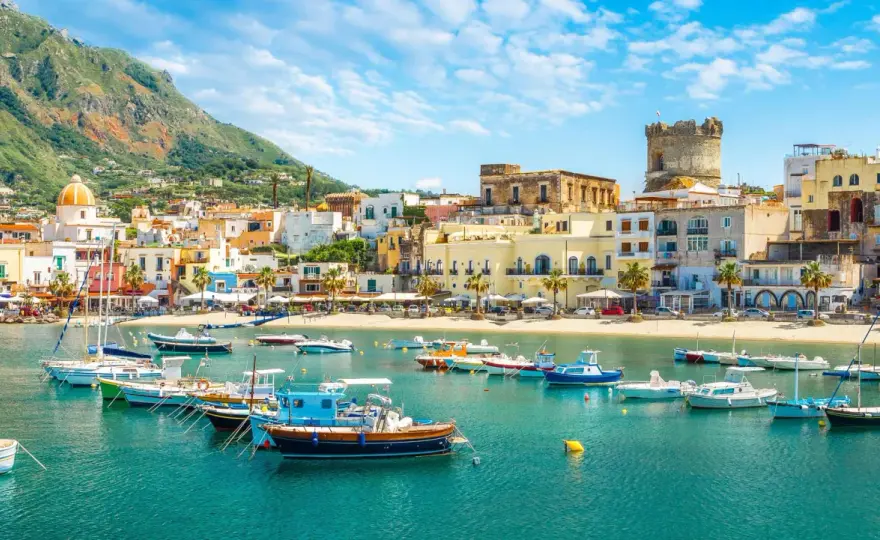 Ischia - La sua vera storia: dai Greci al turismo moderno