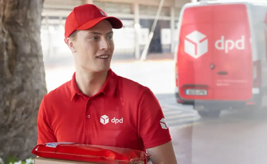 Uszkodzona paczka DPD - Co robić i jak złożyć reklamację?