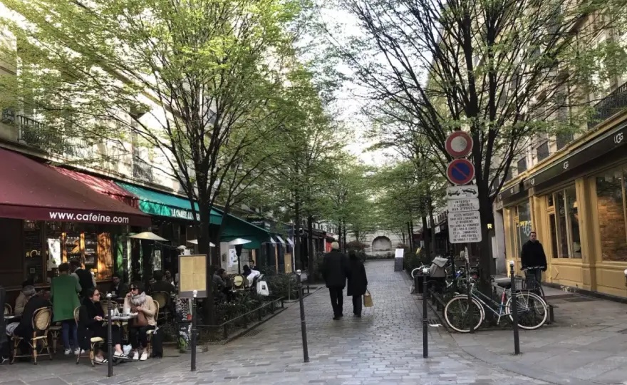 Le Marais w Paryżu - co zobaczyć i jak zaplanować spacer