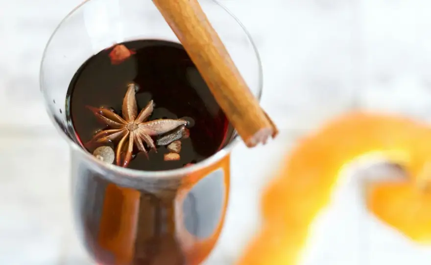 Vin chaud des marchés de Noël - recette simple et bons choix