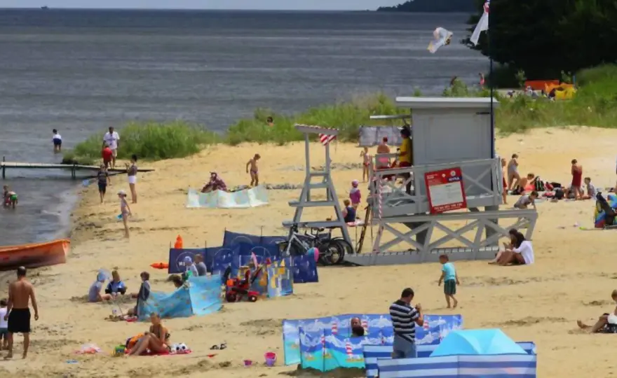 Plaża w Pucku - Którą wybrać? Porównanie i praktyczne wskazówki