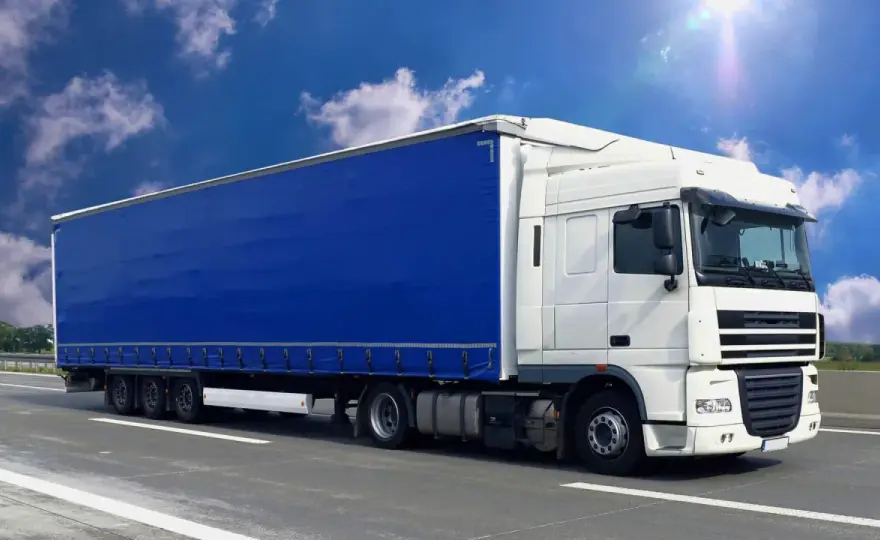 Pod jaka spedycja najlepiej jezdzic? Wybierz niezawodnego partnera transportowego