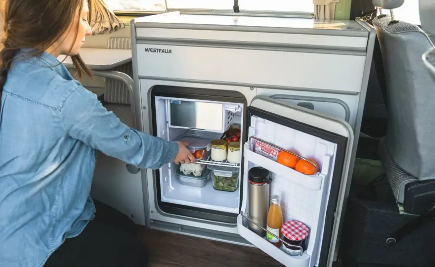 Frigo van aménagé - Le guide pour choisir sans erreur !