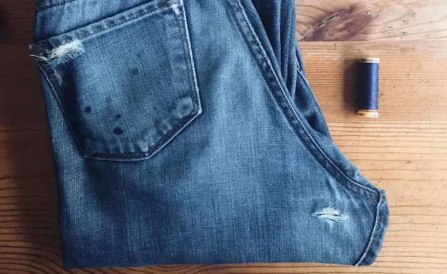 Patch Jeans: Fix Tears & Holes Like a Pro - A Full Guide