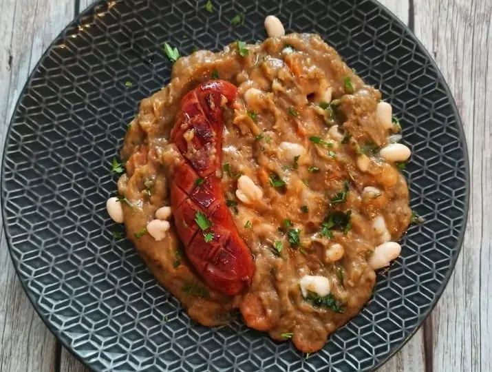 Jak przygotować idealne cassoulet - przepis i historia dania