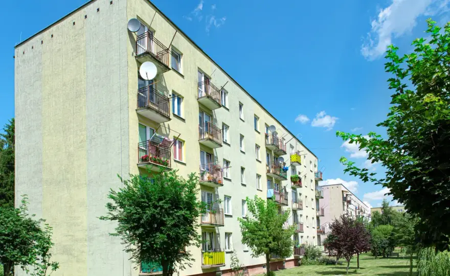 Dochód do mieszkania komunalnego - Jak liczyć netto i uniknąć błędów?