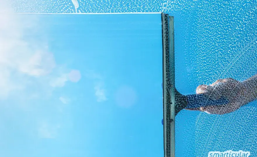 Fenster putzen mit Glycerin - So geht's streifenfrei!