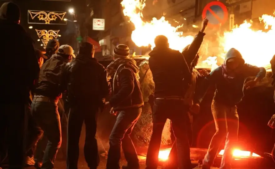 Czy Paryż płonie cda - Gdzie obejrzeć film online bez problemów?