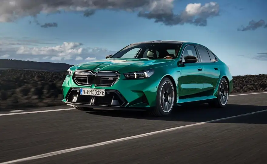 BMW M5 cena w Polsce - Ile naprawdę kosztuje limuzyna i Touring?