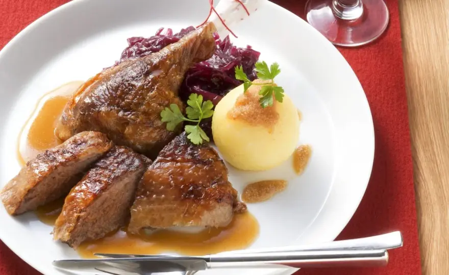 Klassischer Rotkohl - So gelingt die Beilage zu Braten & Kartoffeln