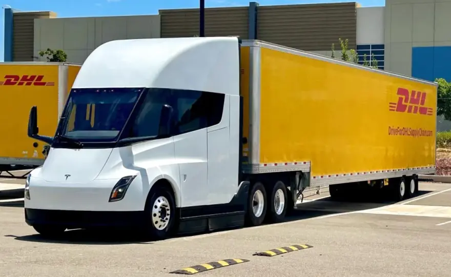 Tesla Semi w Polsce - Czy elektryczny ciągnik ma sens?