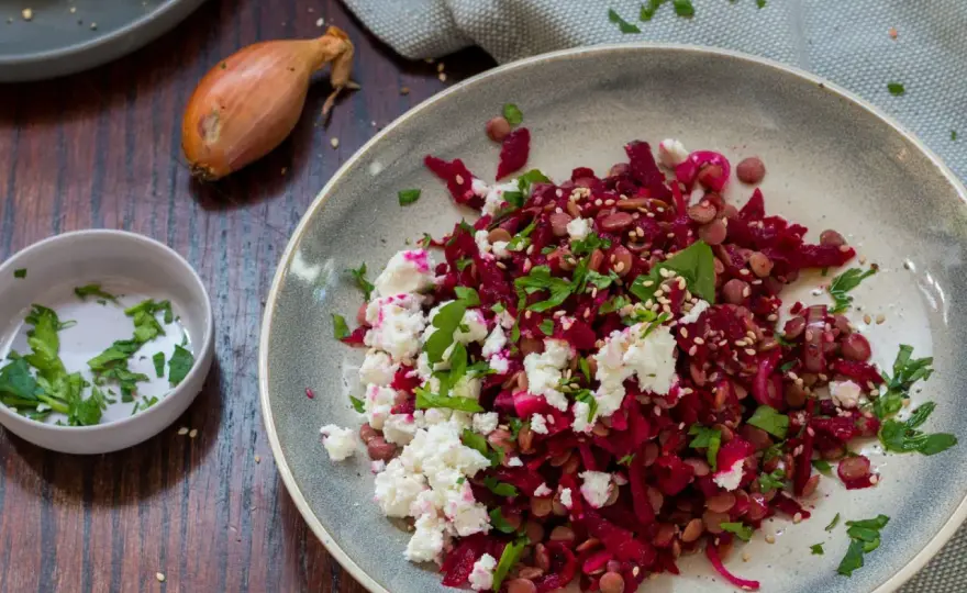 Rote Bete Linsensalat - Das perfekte Rezept für Alltag & Buffet