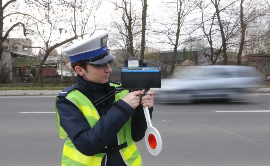 Jak bezpiecznie sprawdzić gdzie stoi policja - najlepsze legalne sposoby